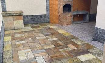 Imagem 6: Casa em condomínio com quintal amplo