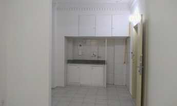 Imagem: Alugo ótimo conjugado em Botafogo na Rua