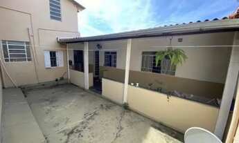 Imagem 2: CASA COM TRÊS QUARTOS NO DISTRITO INDUSTRIAL