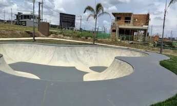 Imagem 7: Casa de condomínio para venda tem 288 metros quadrados com 4 quartos