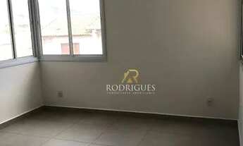 Imagem 3: O apartamento tem uma área útil de 95 metros, 2 dormitórios, sendo 1 suíte, sacada na suít