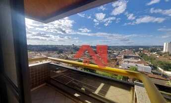 Imagem 3: Apartamento com 3 dormitórios para alugar, 155 m² por R$ 4.000/mês - Centro - Mogi Mirim/S