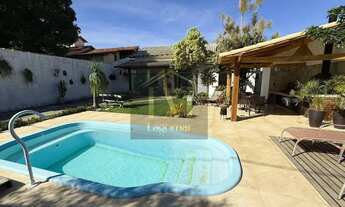 Imagem 2: Casa para Venda em Araruama, Pontinha, 4 dormitórios, 1 suíte, 3 banheiros, 3 vagas