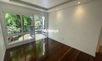 Imagem 7: Apartamento para locação com 3 quartos, 1 suíte, dependência e vaga coberta no bairro Moin