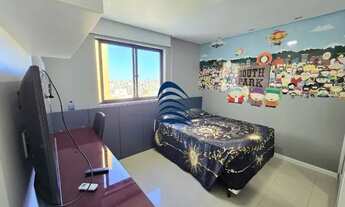 Imagem 3: Pituba Ville ? PORTEIRA FECHADA! Apartamento totalmente reformado à venda no Pituba Ville