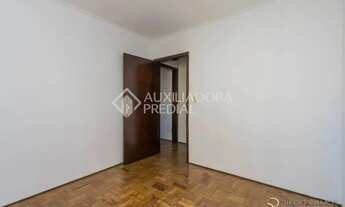 Imagem 7: Imóvel para aluguel tem 78 metros quadrados com 2 quartos em Passo da Areia - Porto Alegre