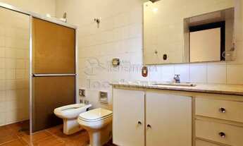 Imagem 11: Casa com 04 Dormitórios, 04 vagas de garagens no bairro Parque Industrial