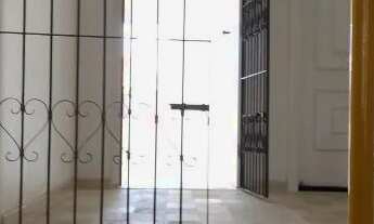 Imagem 2: Alugado - Apartamento - Pernambués - Bem Localizado