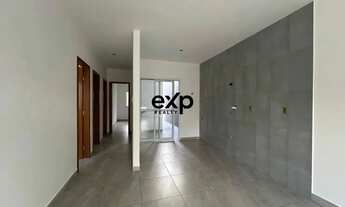 Imagem 3: Casa Moderna à Venda - Excelente Espaço de Terreno e Localização Privilegiada