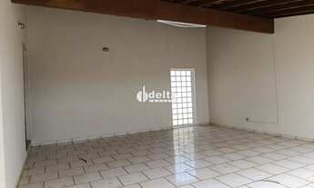 Imagem 4: Casa residencial disponível para venda no bairro Cidade Jardim em Uberlândia-MG