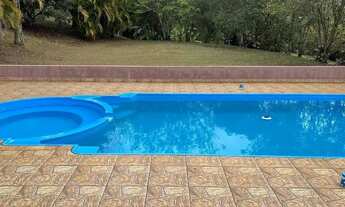 Imagem 2: Sítio mobiliado com vista para a Pedra do Baú