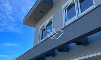 Imagem 3: Casa no Centro de Gravataí 200m² de Conforto, Piscina, Campo de Futebol e Mais!