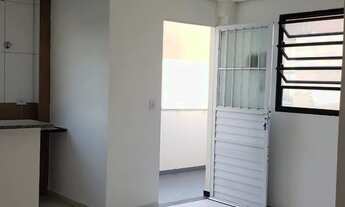 Imagem 2: Casa Residencial no Parque Boturussu, São Paulo - 2 Quartos, 1 Banheiro e Garagem