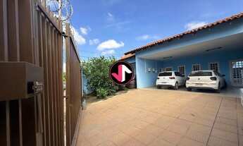 Imagem 3: Casa Comercial à venda em Cuiabá, Jardim Itália - Imóvel com churrasqueira, ar-condicionad