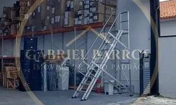 Imagem: Galpão comercial de 380m² com pé-direito
