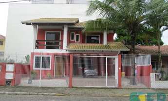 Imagem: CASA COM DOIS PAVIMENTOS NA MEIA PRAIA zona