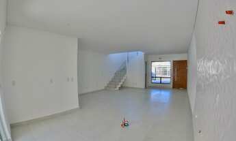 Imagem 7: Sobrado Geminado Alto Padrão sendo 1 Suíte + 2 Quartos no Saguaçu - Joinville - SC