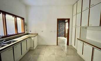 Imagem 6: Casa de condomínio sobrado para venda tem 330 metros quadrados com 3 quartos