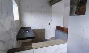 Imagem 2: Casa para Venda em Rio das Ostras, Praia Mar, 2 dormitórios, 1 suíte, 2 banheiros, 1 vaga