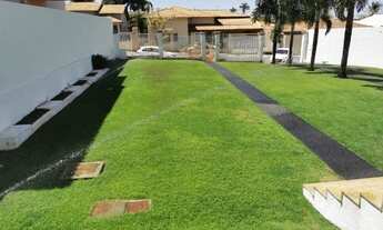 Imagem 6: Casa de condomínio para venda tem 550 metros quadrados com 4 quartos