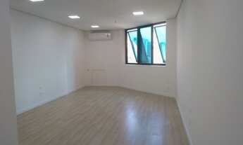 Imagem 2: Consultório para locação com 40 m² - salão e dois banheiros em Santana