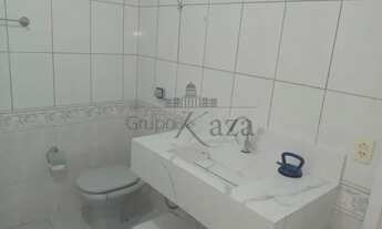 Imagem 6: Casa para aluguel tem 300 metros quadrados com 3 quartos