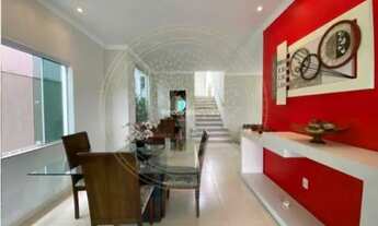 Imagem 6: Casa de condomínio sobrado para venda possui 282 metros quadrados com 4 quartos