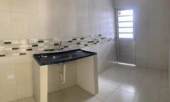 Imagem 6: Apartamento com 3 quartos, próximo a comércios, acesso em rua asfaltada, por R$ 180.000