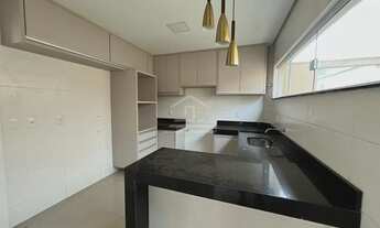 Imagem 6: Casa de condomínio para venda - Casa Duplex no Condomínio Villa de Vallega: Conforto e Sof