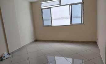 Imagem 1: Apto Centro, amplo, reformadíssimo, sol, Rua 16 de março - Petrópolis - RJ