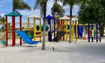 Imagem 6: Casa de condomínio para venda tem 220 metros quadrados com 4 quartos