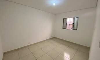 Imagem 7: Casa para aluguel com 168 metros quadrados com 20 quartos em Vila Eldízia - Santo André