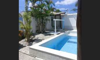 Imagem 2: Casa de condomínio para venda possui 220 metros quadrados com 5 quartos