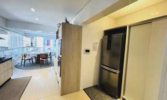 Imagem 2: Meia Praia - Apartamento Gardem com ofurô (10 pessoas) e Churrasqueira - Vista Incrível!