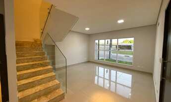 Imagem 3: Excelente Sobrado com 3 Suítes e Ótima Localização - Condomínio Grand Village