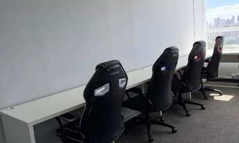 Imagem 6: Sala comercial mobiliada no Terra Office - andar alto