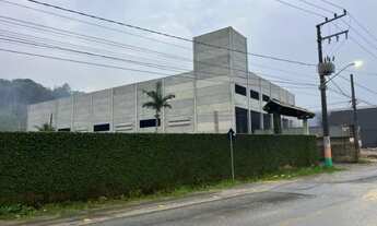 Imagem 2: GALPÃO INDUSTRIAL PREMIUM em CAMBORIÚ/SC - PRONTO PARA O SEU SUCESSO!