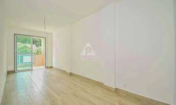 Imagem 2: Varandão, 2 quartos, suíte, 1 vaga na escritura - Piscina e churrasqueira/ 1ª LOCAÇÃO!!!