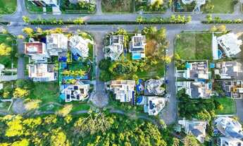 Imagem 2: Terreno exclusivo à venda em Jurerê Internacional - Amoraéville - SC