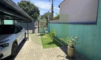 Imagem 2: Casa com 2 dormitórios, 2 banheiros, vaga de garagem coberta, Bairro Feitoria