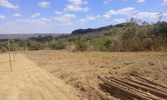 Imagem 2: CHÁCARA À VENDA Local: 10km da BR-070 20 km da ceilandia norte