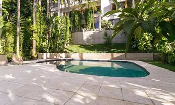 Imagem 2: Vendo Excelente casa 4 quartos 4 suítes 4 garagens 524m² privativos no Bairro Vila Assunçã