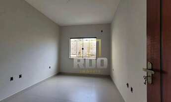 Imagem 2: Casa linear a 100m da Rodovia Amaral Peixoto, no bairro Enseada das Gaivotas