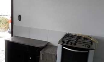 Imagem 2: Alugo kitnete Casa em condomínio com 1 dormitório