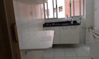 Imagem 2: Ótima kitnet semi-mobiliada, sendo 01 dormitório com armários planejados, sala pequena, b