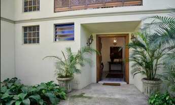 Imagem 5: CASA COM MUITO JARDIM NO JARDIM AMÉRICA