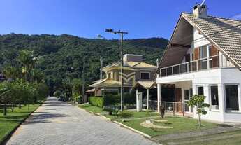 Imagem: 150 metros do mar. Casa com 4 dormitórios