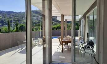 Imagem 7: Casa em localização privilegiada na Lagoa da Conceição. Com 5 Dormitórios, sendo 4 suítes!