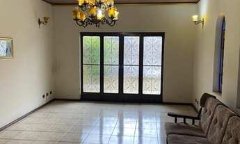 Imagem 3: Casa à venda de 08 dormitórios com suítes no centro de Taubate