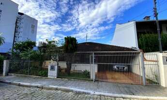 Imagem: Blumenau - Casa Padrão - Velha